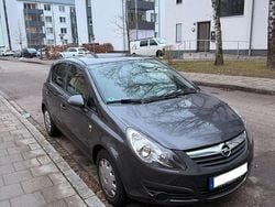 Grau Gebraucht 2011 Opel Corsa Edition Kleinwagen | 5.000 € (Etwas zu teuer)