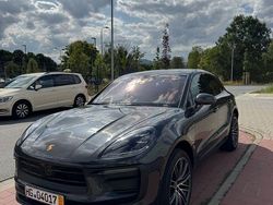Grau Gebraucht 2023 Porsche Macan SUV | 73.900 € (Etwas zu teuer)