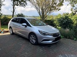Silber Gebraucht 2016 Opel Astra Edition Kombi | 7.399 € (Superpreis)