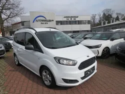 Weiß Gebraucht 2018 Ford Tourneo Courier Sport Van / Kleinbus | 8.999 € (Fairer Preis)