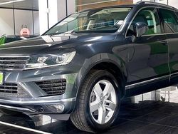 Grau Gebraucht 2016 VW Touareg SUV | 20.990 € (Fairer Preis)