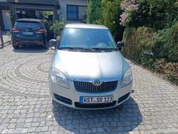 Grün Gebraucht 2010 Skoda Fabia Classic Limousine | 1.800 € (Fairer Preis)
