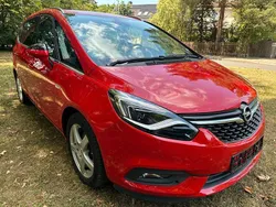 Rot Gebraucht 2017 Opel Zafira Tourer Business Innovation Van / Kleinbus | 7.499 € (Fairer Preis)