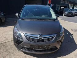 Karbongrau/technical grey Gebraucht 2012 Opel Zafira Tourer Edition Van / Kleinbus | 9.900 € (Teuer)