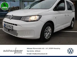 Candy weiss Gebraucht 2024 VW Caddy R Van / Kleinbus | 35.990 €