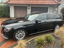 Schwarz Gebraucht 2018 Mercedes E220 Kombi | 22.900 € (Superpreis)