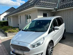 Silber Gebraucht 2017 Ford Galaxy Titanium Van / Kleinbus | 22.000 € (Etwas zu teuer)