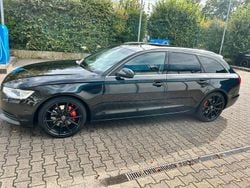 Schwarz Gebraucht 2012 Audi A6 S-Line Kombi | 13.200 €