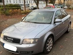 Grau Gebraucht 2003 Audi A4 S-Line Limousine | 1.950 € (Superpreis)