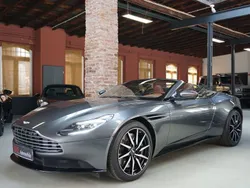 Grau Gebraucht 2020 Aston Martin DB11 Cabrio | 148.800 € (Fairer Preis)