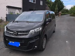 Schwarz Gebraucht 2020 Opel Zafira Life Selection Van | 24.500 €