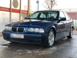 Blau Gebraucht 1998 BMW 316 Limousine | 999 € (Superpreis)