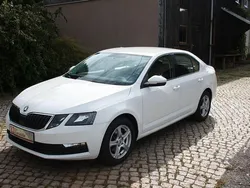 Weiß Gebraucht 2018 Skoda Octavia Active Limousine | 9.980 € (Guter Preis)