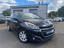 Blau Gebraucht 2016 Peugeot 208 Active Kleinwagen | 5.690 € (Fairer Preis)