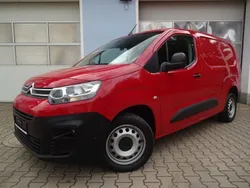 Rot Gebraucht 2021 Citroën Berlingo Van / Kleinbus | 16.900 € (Fairer Preis)