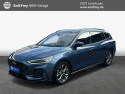 Blau Gebraucht 2023 Ford Focus ST-Line Kombi | 24.450 € (Guter Preis)