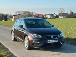 Violett Gebraucht 2019 Seat Leon FR Kleinwagen | 13.999 € (Fairer Preis)