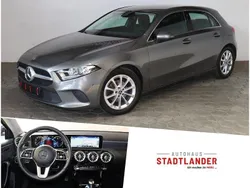 Grau Gebraucht 2019 Mercedes A180 Limousine | 17.990 € (Guter Preis)