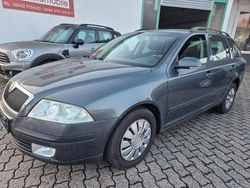 Grau Gebraucht 2007 Skoda Octavia Elegance Kombi | 1.390 € (Guter Preis)