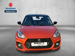 Flame orange pearl /super blac Gebraucht 2023 Suzuki Swift Sport Kleinwagen | 22.420 € (Etwas zu teuer)