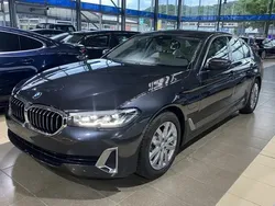 M carbonschwarz Gebraucht 2021 BMW 530e M Sport | 65.725 €