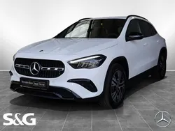 Weiß Gebraucht 2024 Mercedes GLA220 Progressive SUV | 41.990 € (Guter Preis)