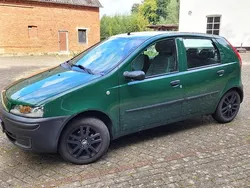 Grün Gebraucht 2000 Fiat Punto Kleinwagen | 500 € (Superpreis)