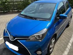 Blau Gebraucht 2016 Toyota Yaris Hybrid Edition-S Kleinwagen | 9.700 € (Fairer Preis)