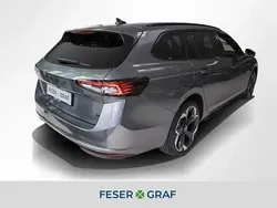 Graphitegrau Neu 2025 Skoda Superb Kombi | 48.690 € (Fairer Preis)