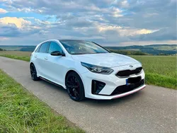 Weiß Gebraucht 2020 Kia Ceed GT Limousine | 22.700 € (Fairer Preis)