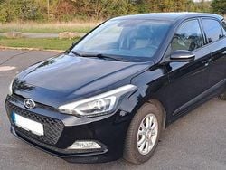 Schwarz Gebraucht 2017 Hyundai i20 GO! Kleinwagen | 6.250 € (Guter Preis)