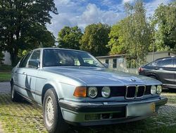 Blau Gebraucht 1991 BMW 735 Limousine | 6.900 €