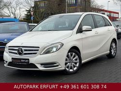 Weiß Gebraucht 2014 Mercedes 180 Limousine | 10.890 € (Superpreis)