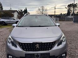 Grau Gebraucht 2017 Peugeot 2008 Allure SUV | 8.900 € (Guter Preis)