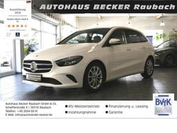 Weiß Gebraucht 2022 Mercedes B180 Van / Kleinbus | 24.590 € (Guter Preis)