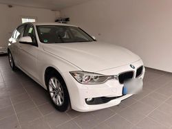 Weiß Gebraucht 2015 BMW 320 Limousine | 12.150 € (Superpreis)