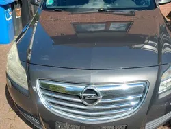 Grau Gebraucht 2010 Opel Insignia Sport Kombi | 2.550 € (Fairer Preis)