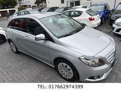 Silber Gebraucht 2014 Mercedes B180 Van / Kleinbus | 9.990 € (Guter Preis)