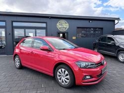 Flashrot Gebraucht 2019 VW Polo Comfortline Limousine | 12.999 € (Guter Preis)