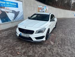 Weiß Gebraucht 2016 Mercedes CLA45 AMG AMG Limousine | 24.000 € (Fairer Preis)