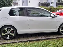 Weiß Gebraucht 2014 VW Golf VII GTI Limousine | 19.300 € (Teuer)
