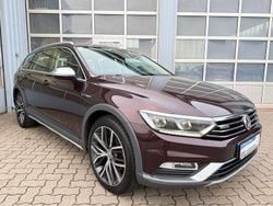 Rot Gebraucht 2018 VW Passat Alltrack Kombi | 16.900 € (Superpreis)