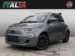 Grau Gebraucht 2022 Fiat 500e La Prima Kleinwagen | 23.190 € (Teuer)
