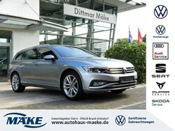 Silber Gebraucht 2024 VW Passat Elegance+ Kombi | 39.990 €