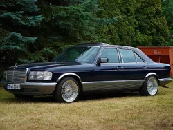 Blau Gebraucht 1982 Mercedes S280 SE Limousine | 12.400 €