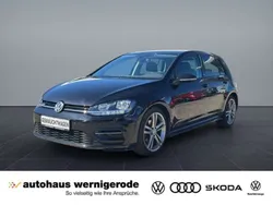 Deep black perleffekt Gebraucht 2017 VW Golf VII Sound Limousine | 15.940 € (Etwas zu teuer)