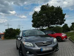 Grau Gebraucht 2008 Toyota Corolla Limousine | 6.500 €