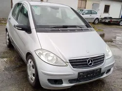 Polarsilber metalliclack Gebraucht 2006 Mercedes A180 Kleinwagen | 2.000 € (Fairer Preis)
