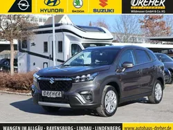 Titan dark gray Neu 2024 Suzuki SX4 S-Cross Comfort SUV | 27.490 € (Etwas zu teuer)