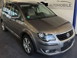 Grau Gebraucht 2010 VW Touran Cross Van / Kleinbus | 8.990 € (Fairer Preis)